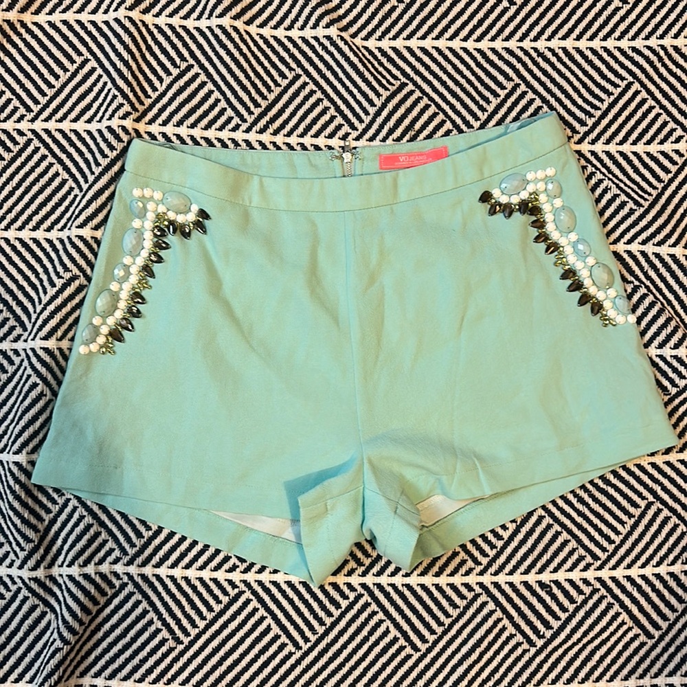 Aqua short